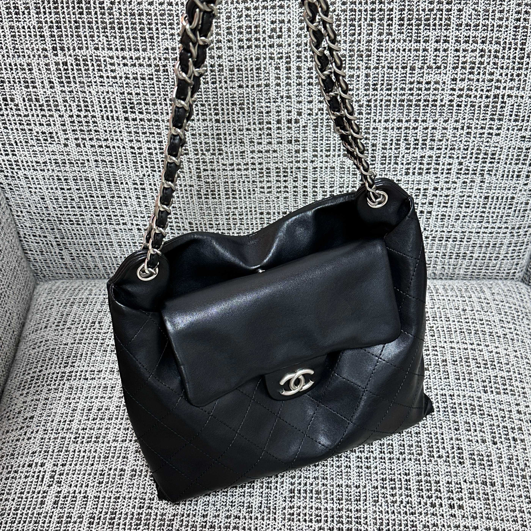 Ch**el hobo bag 36x32x3cm