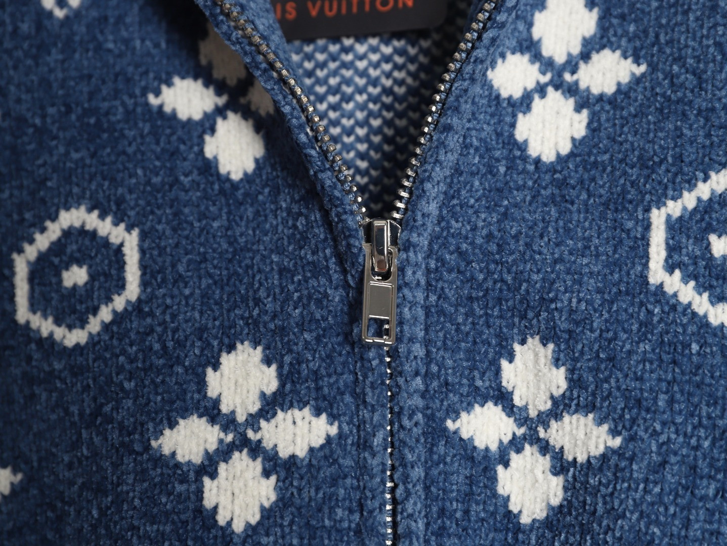 L0vis Vvtt0n LV 25ss Cardigan Sweaters