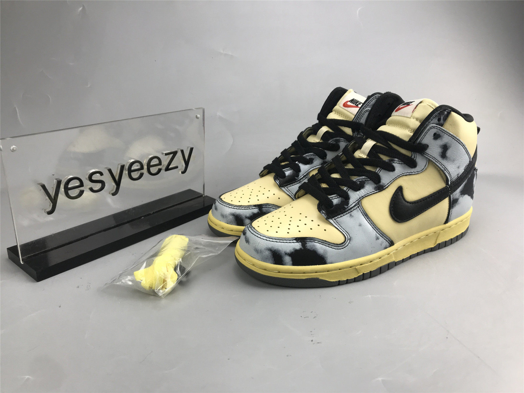 UA NIKE DUNK HIGH 1985 