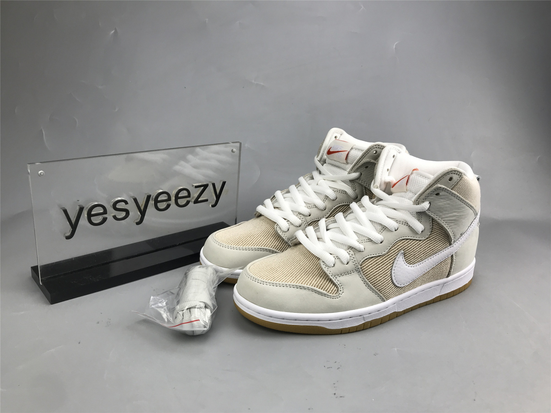 UA NIKE DUNK HIGH PRO ISO SB 