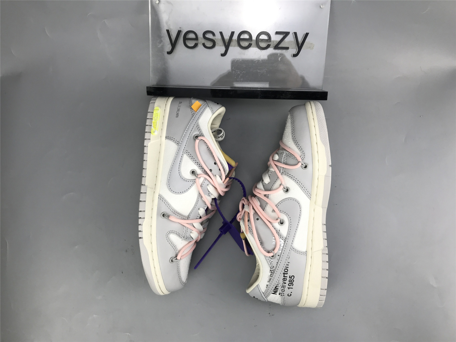 UA NIKE OFF-WHITE X DUNK LOW 