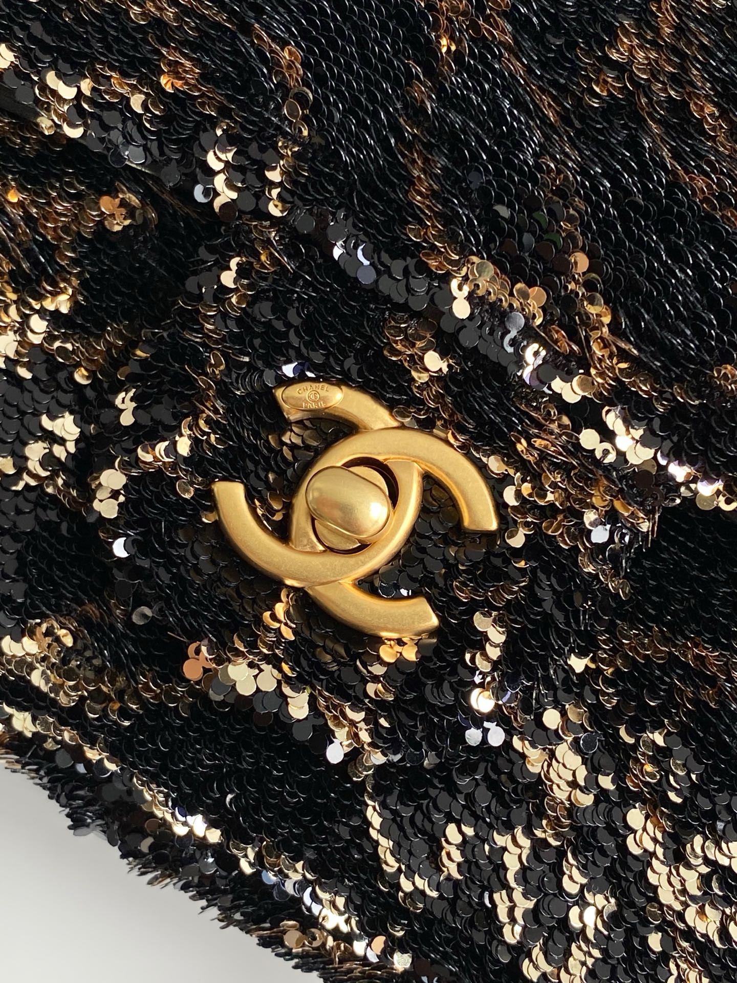 Ch**el Flap Bag 14x21x8cm