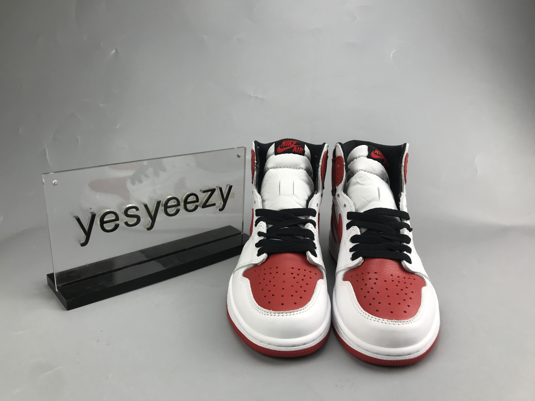 UA AIR JORDAN 1 RETRO HIGH OG HERITAGE