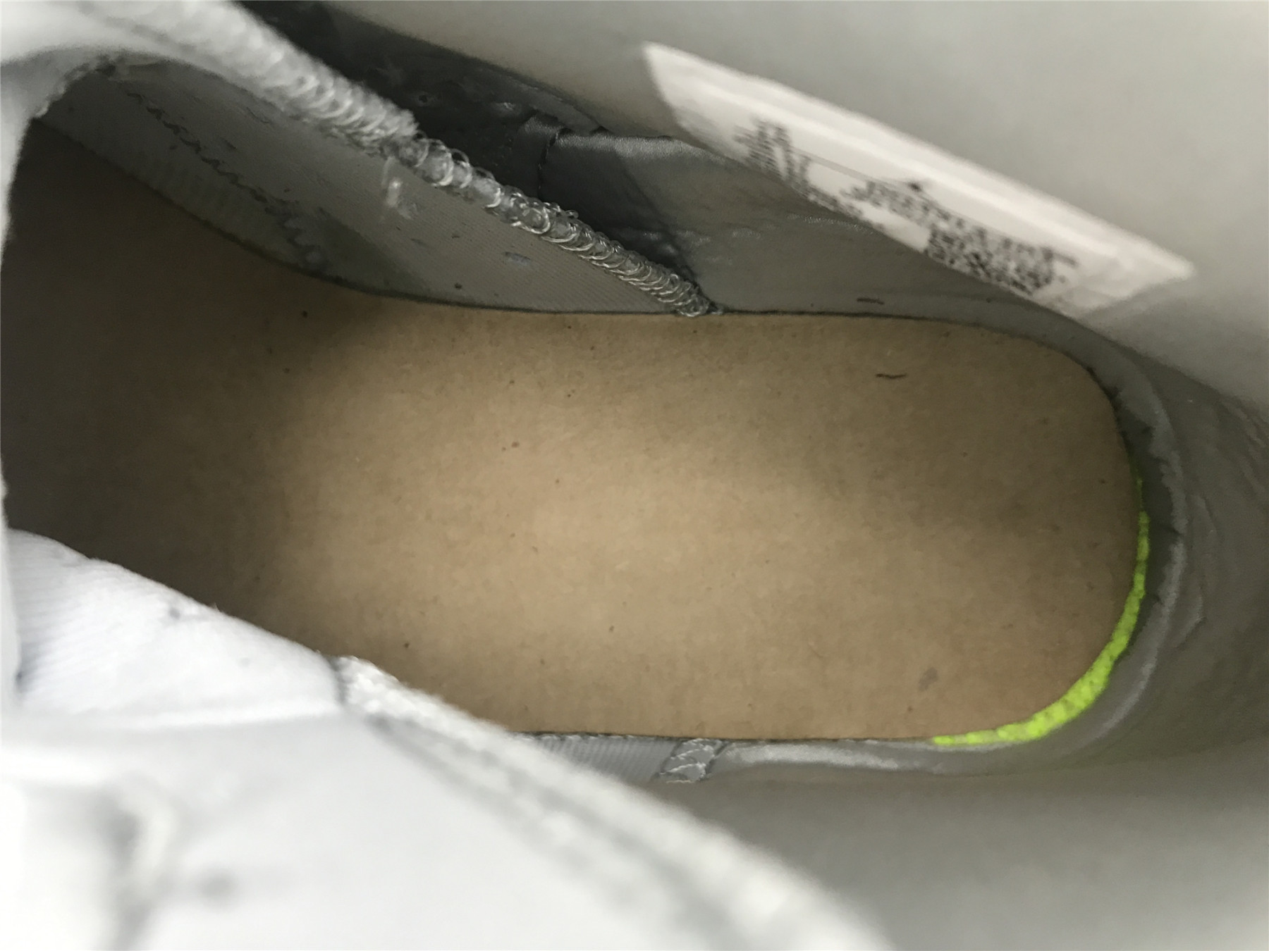 UA WMNS AIR JORDAN 6 RETRO 