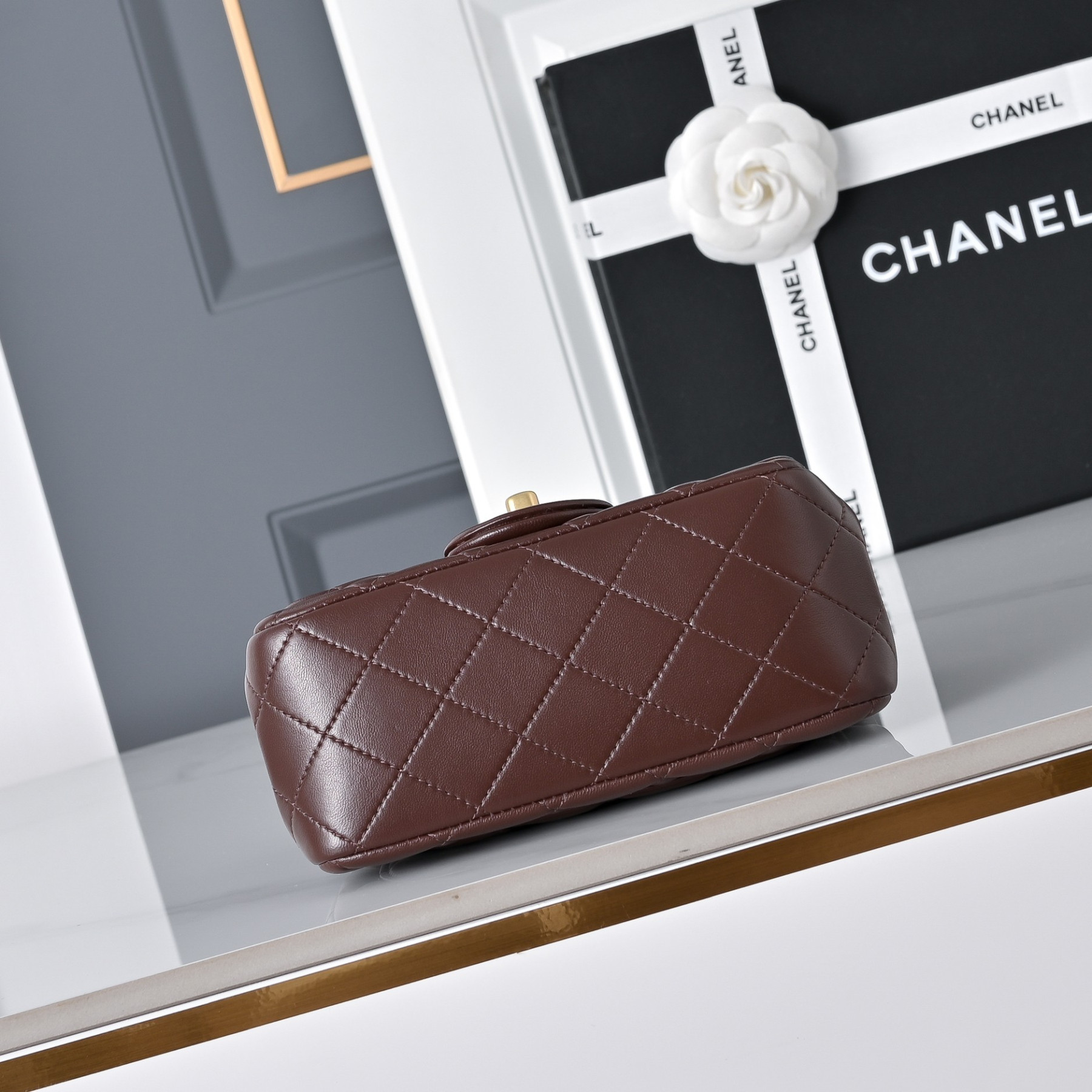 Ch**el Mini Flap Bag Coffee Brown AS1786 13.5x17x8cm