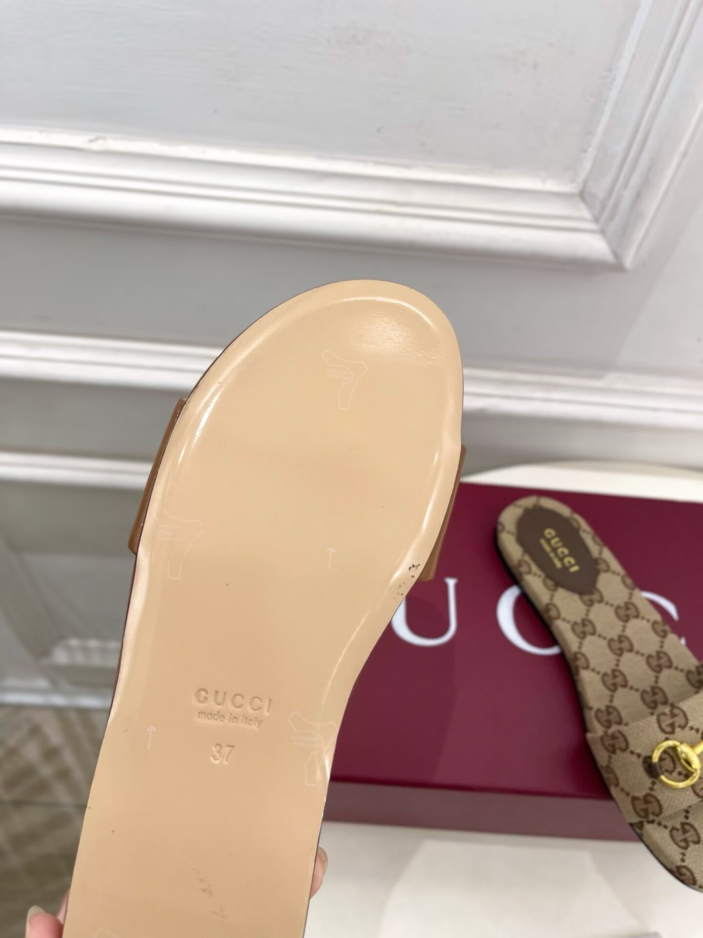 UA Gvc*1 Siaga Horsebit Flat Sandal