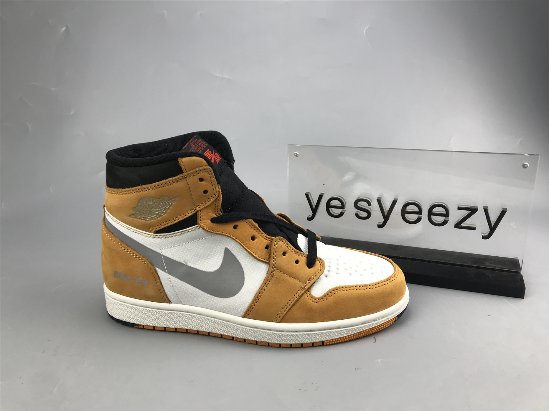 UA AIR JORDAN 1 HIGH ELEMENT GORE-TEX 