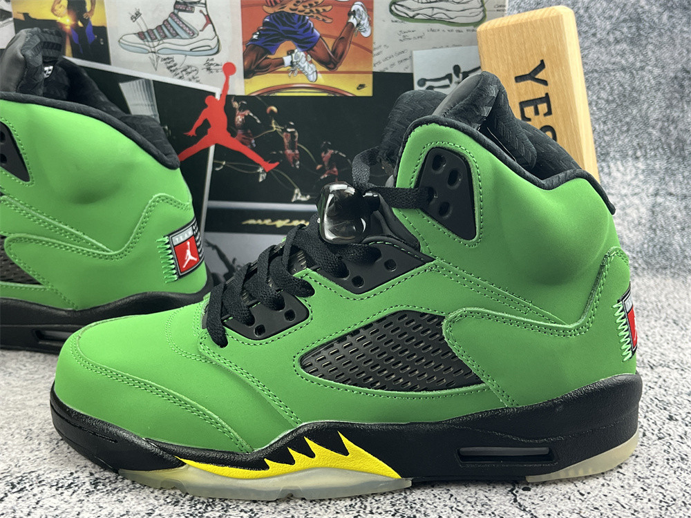 UA AIR JORDAN 5 RETRO SE 