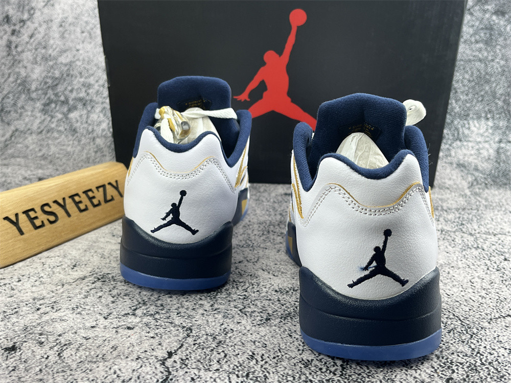 UA AIR JORDAN 5 RETRO LOW 