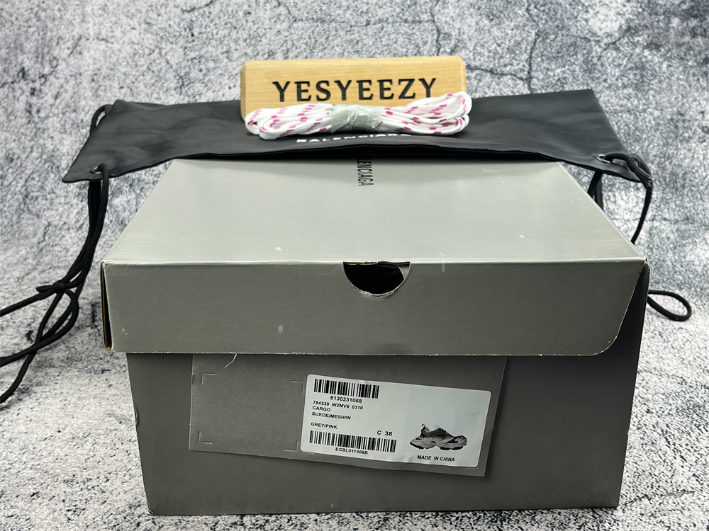 UA Cargo Sneaker Pink