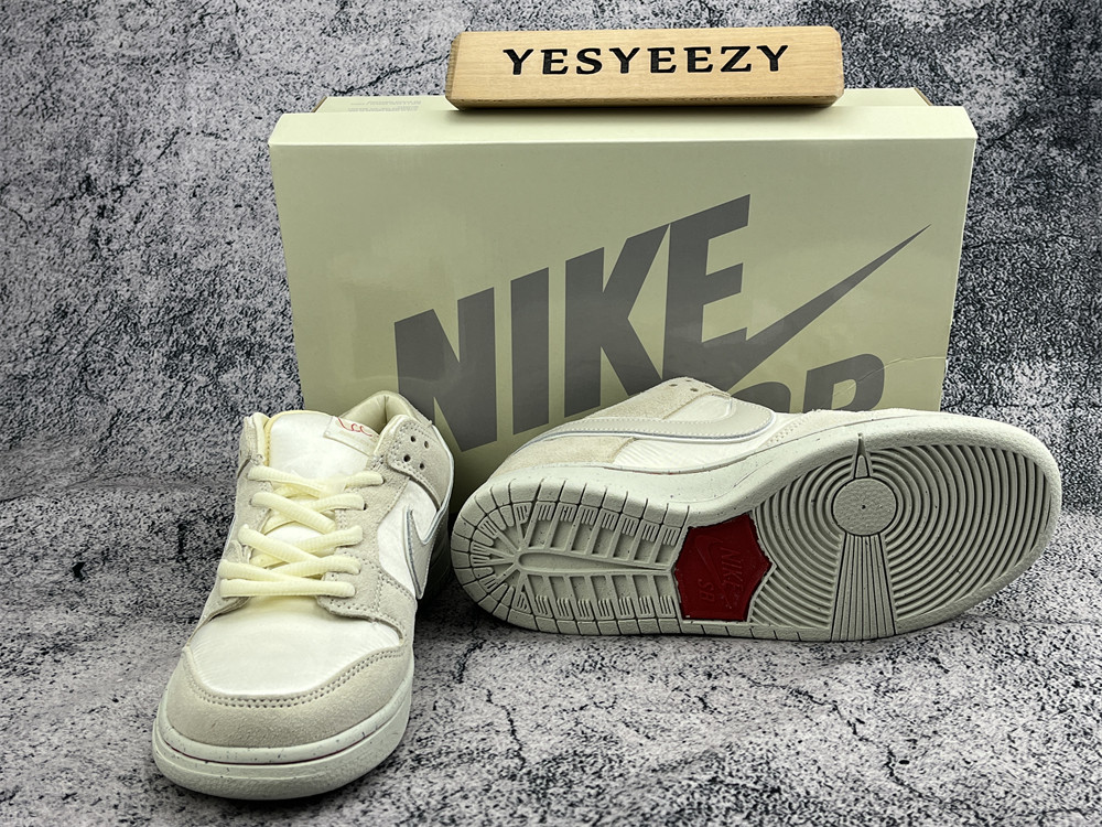 UA DUNK LOW PREMIUM SB 