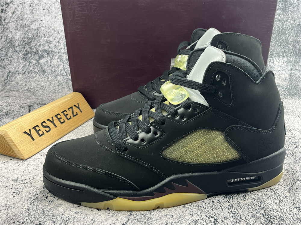 UA A MA MANIÉRE X AIR JORDAN 5 RETRO 