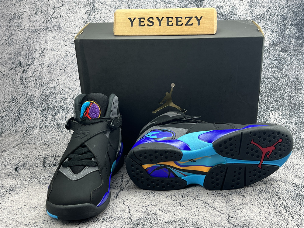 UA AIR JORDAN 8 RETRO 