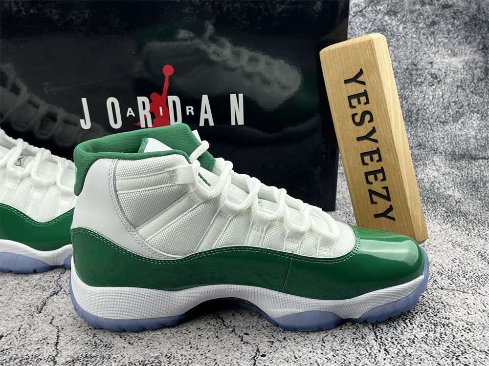 UA AIR JORDAN 11 RETRO LOW