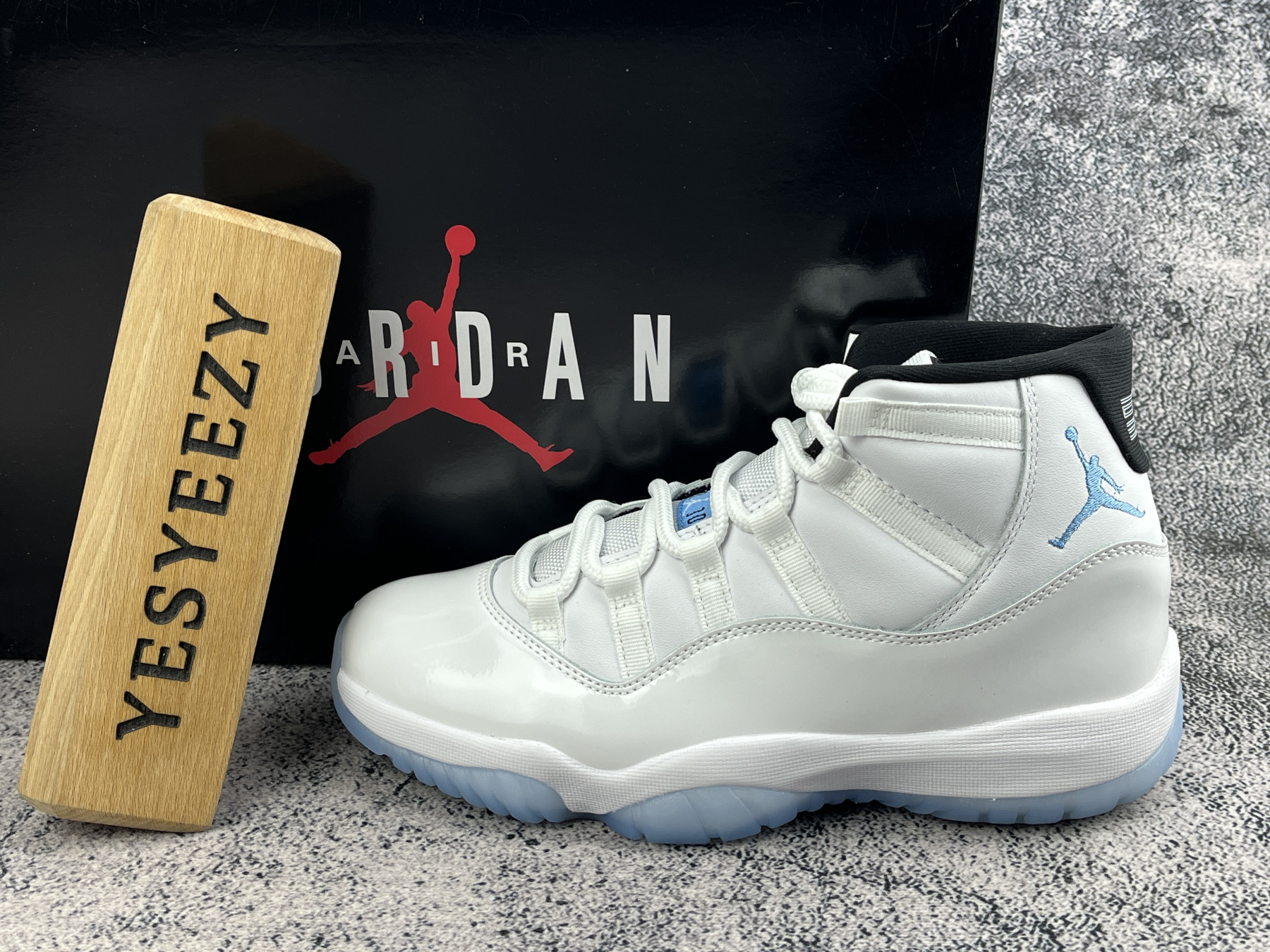 UA Jordan 11 Retro