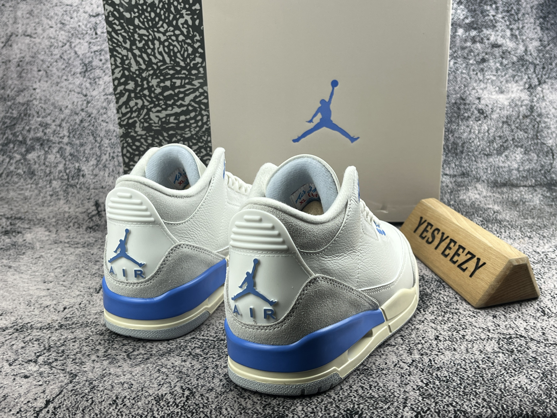 UA Jordan 3 Retro