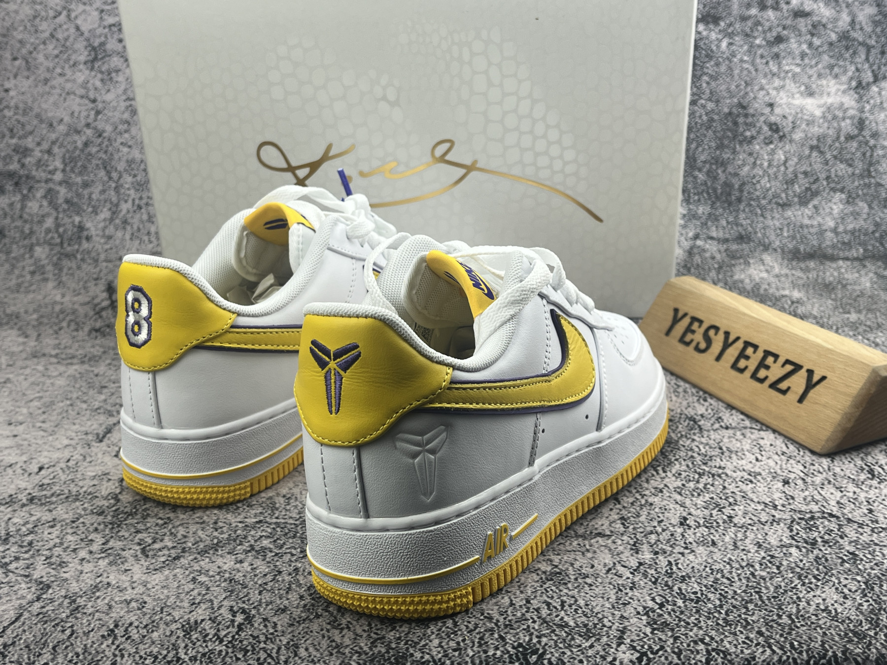 UA Nike Air Force 1 Low Retro QS