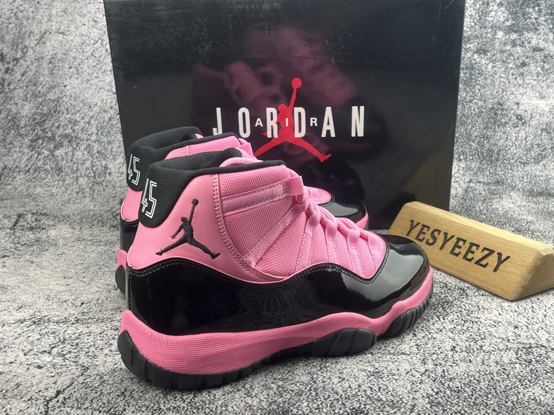 UA Jordan 11 Retro
