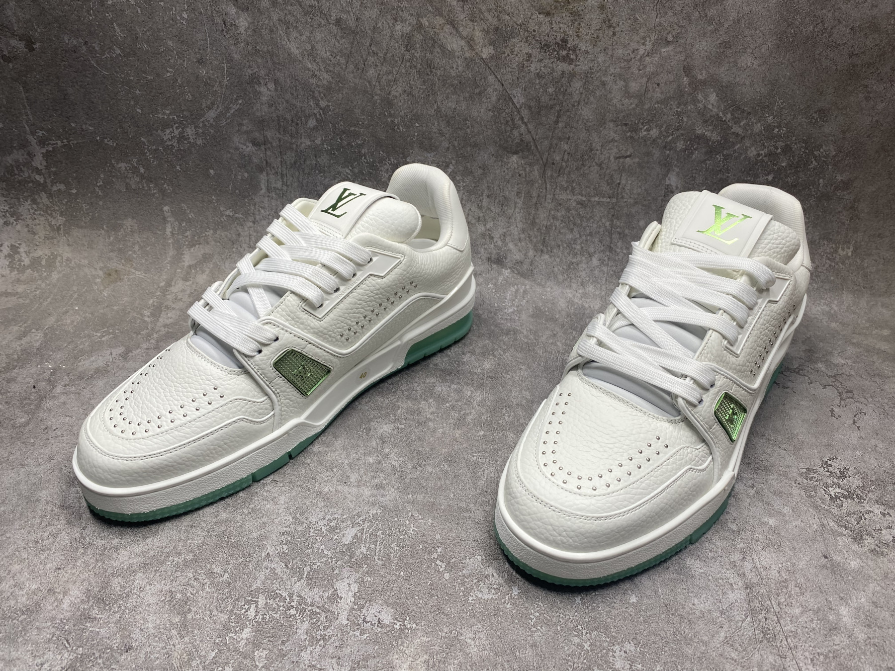 UA LV trainer Sneakers