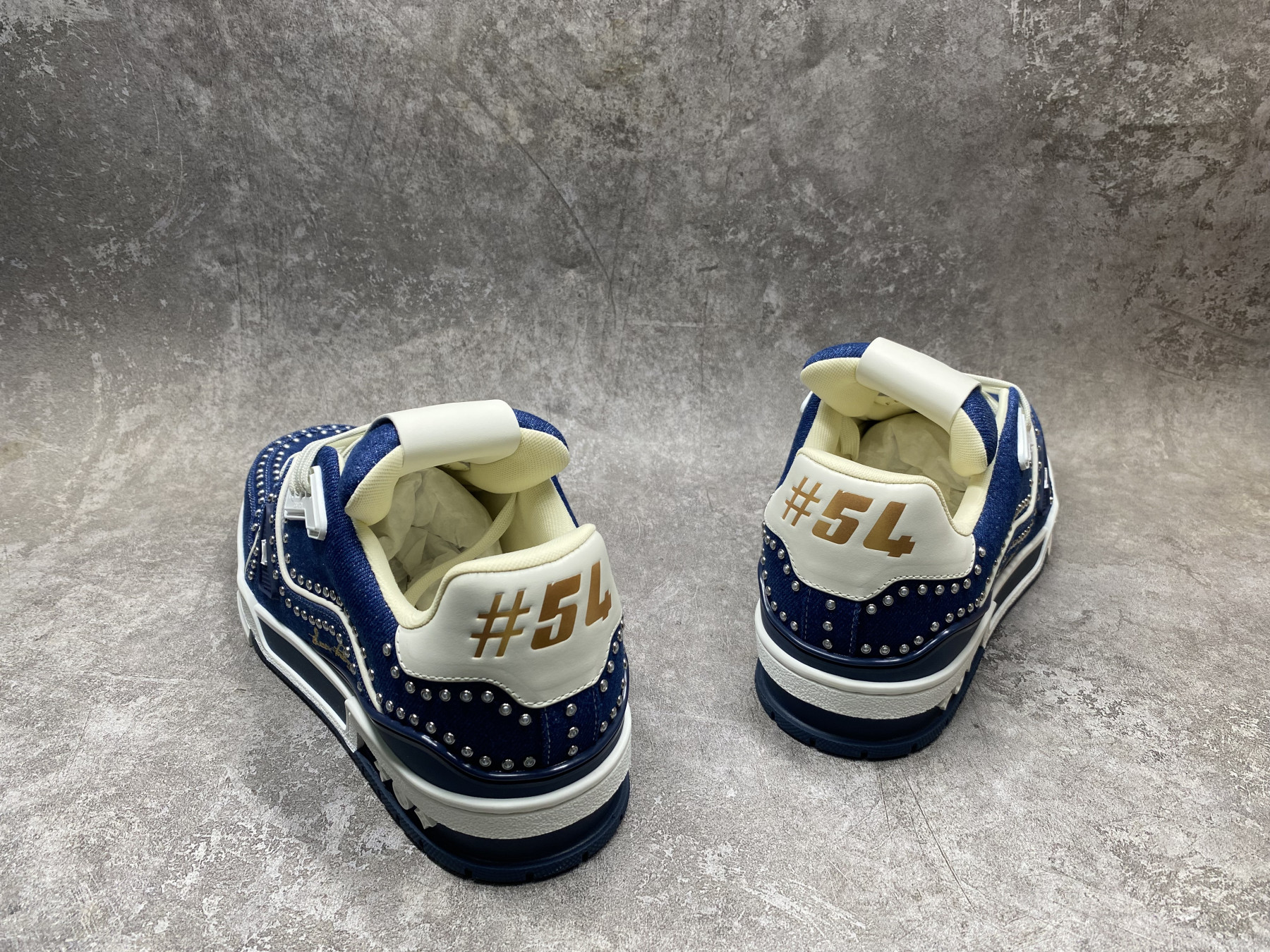 UA LV trainer Sneakers