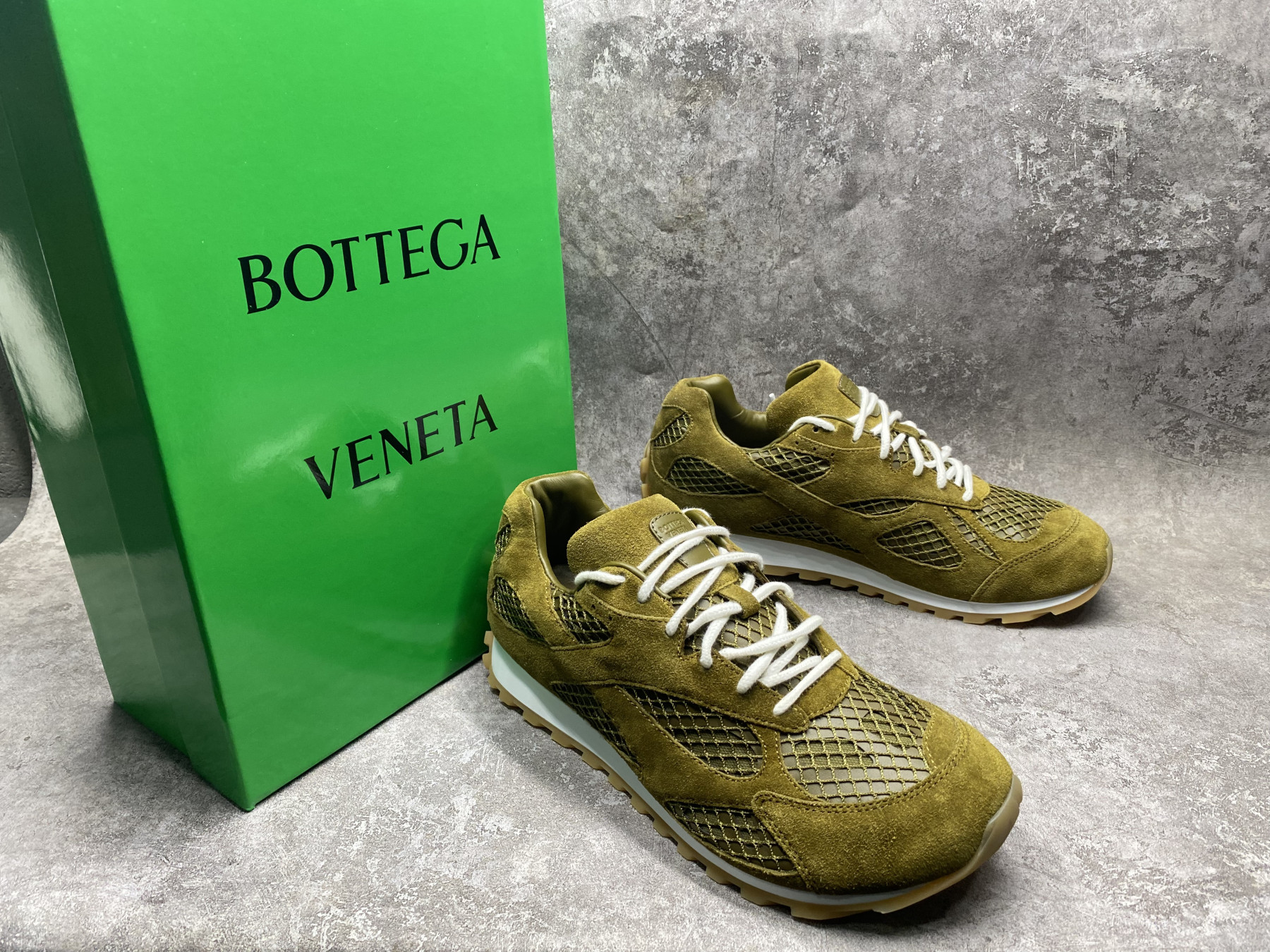 UA B0tt*ga Ven*ta Orbit Sneaker