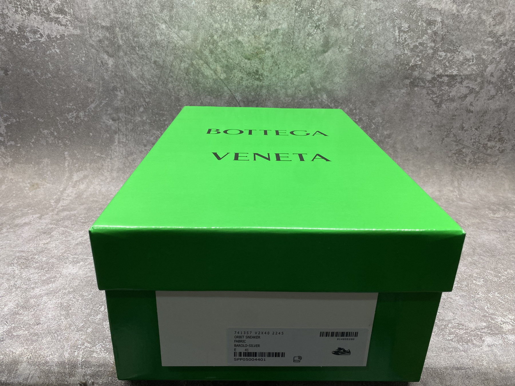 ua b0tt*ga Ven*ta orbit sneaker