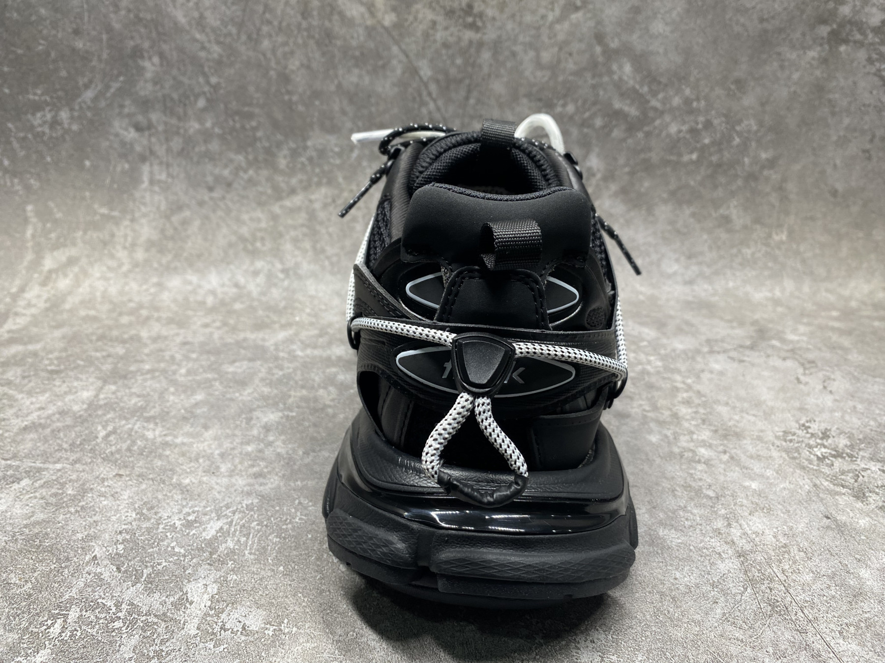 ua Ba1en*iaga track sneaker