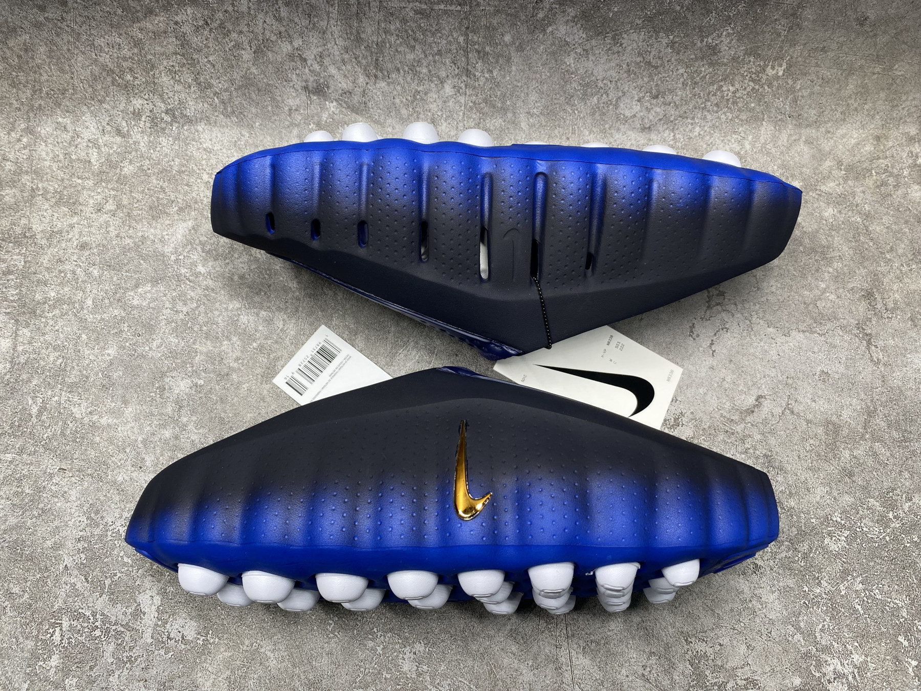 Nike Mind 001 Slide (Runs one size small)