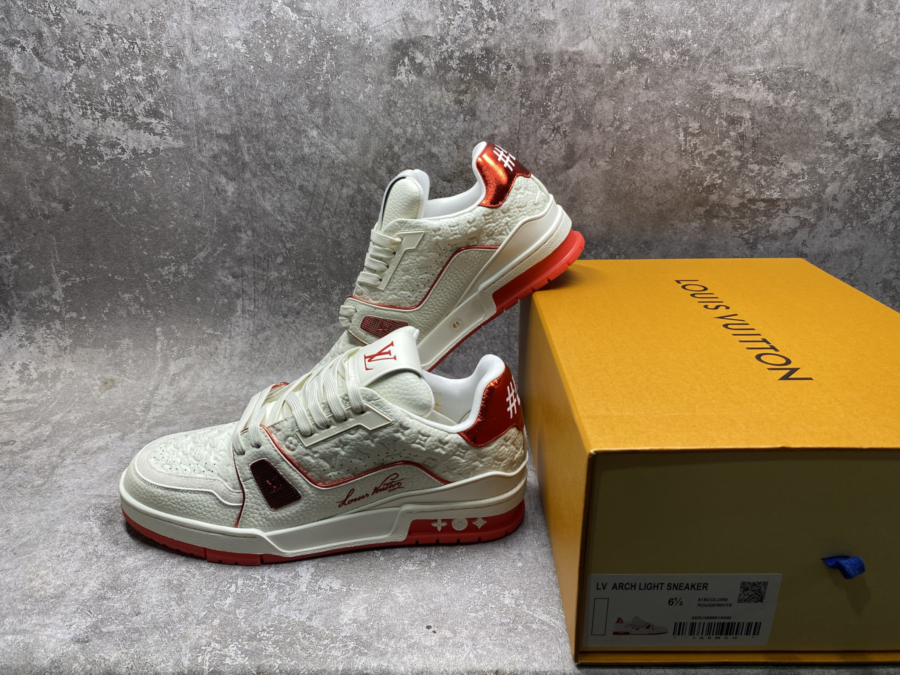 UA LV trainer Sneakers