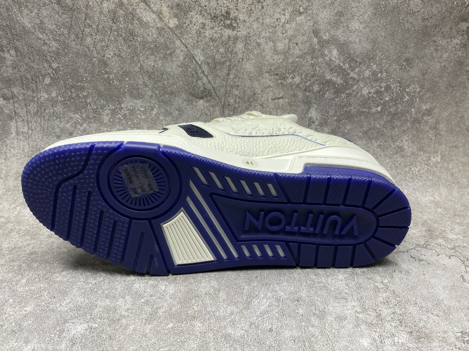UA LV trainer Sneakers