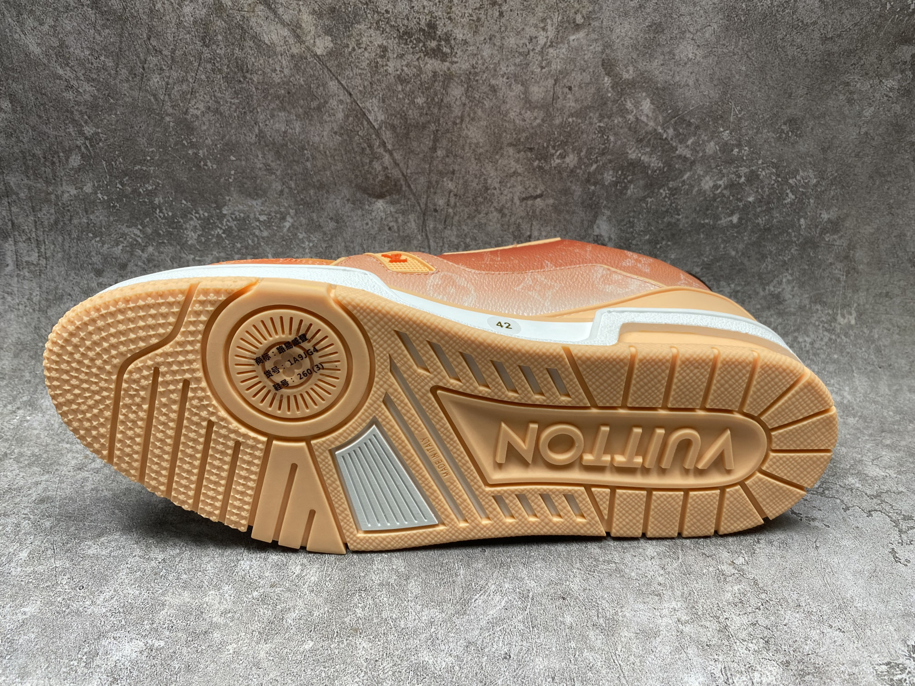 UA LV trainer Sneakers