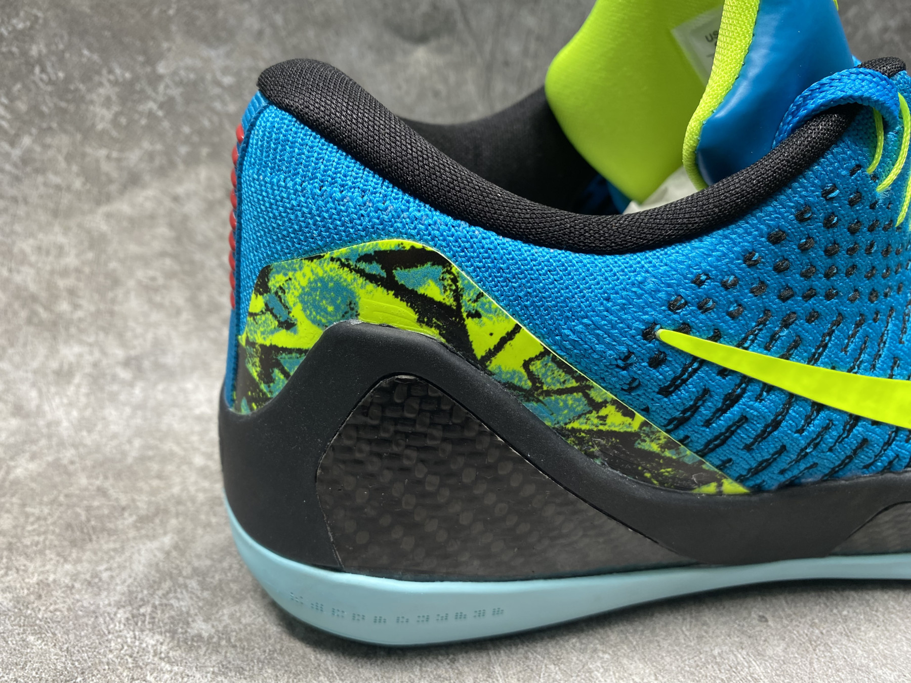 UA Nike Kobe 9 Elite Low Protro