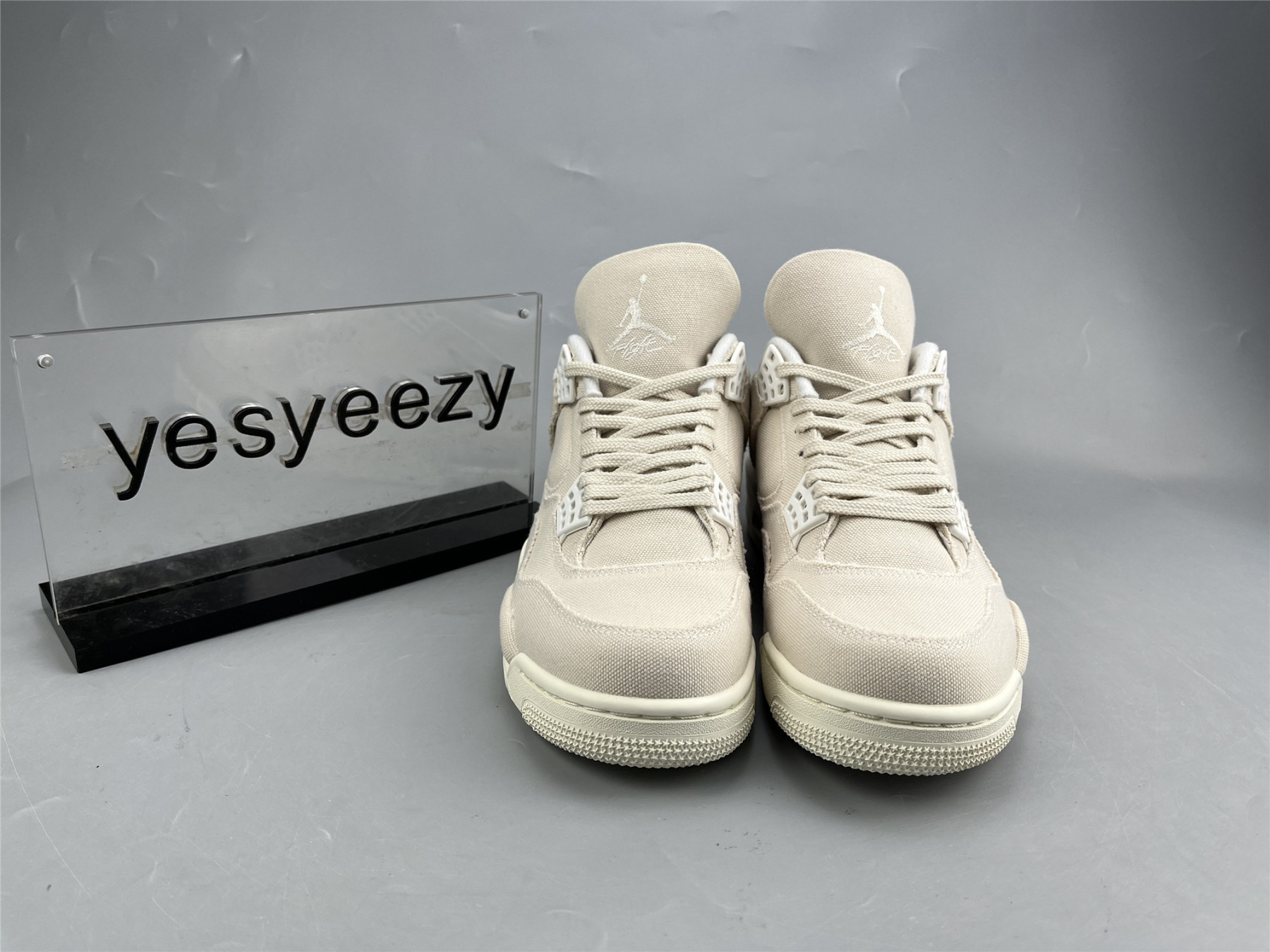 UA WMNS AIR JORDAN 4 RETRO 