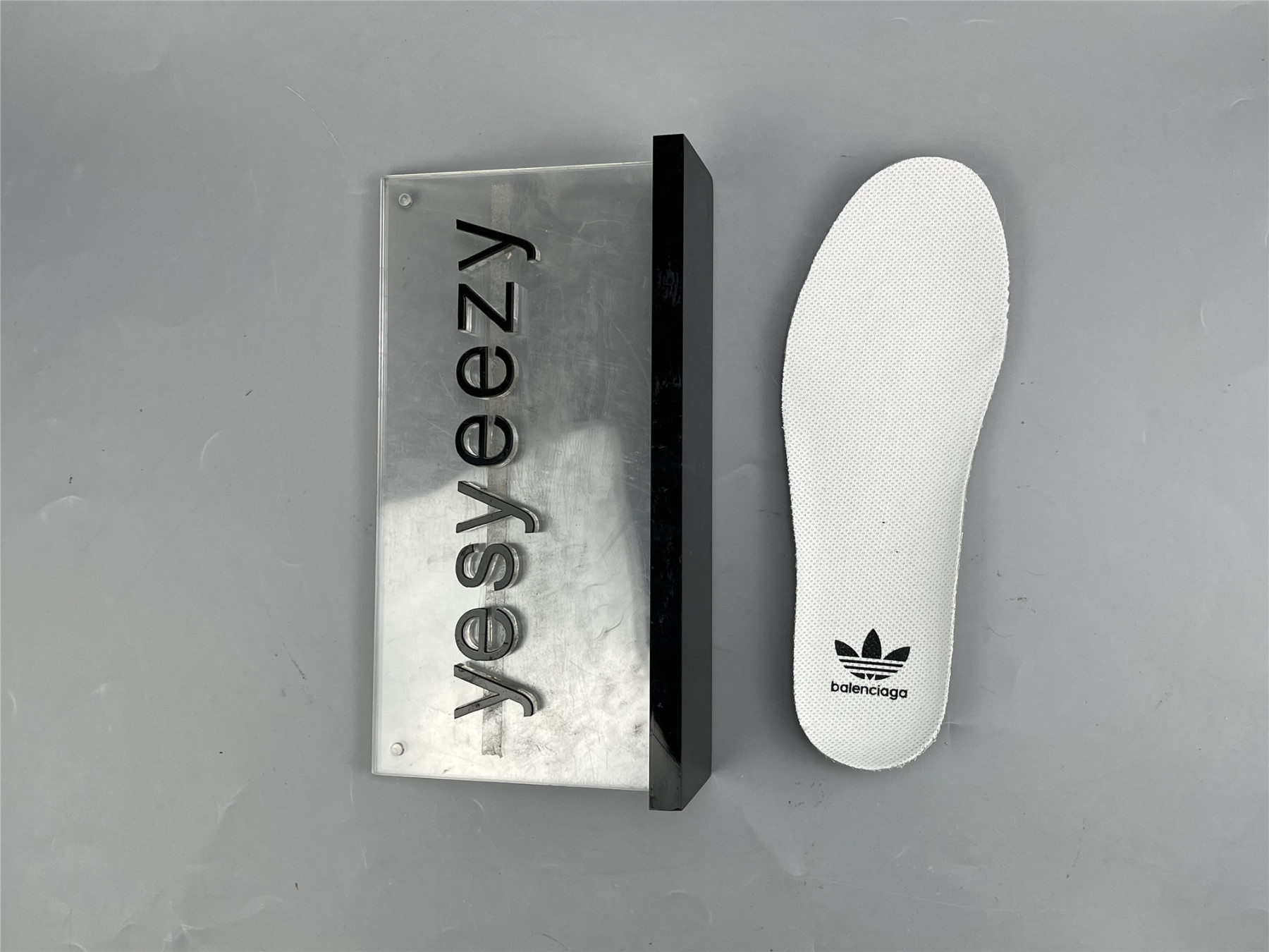 UA TRIPLE S SNEAKER WHITE BLACK