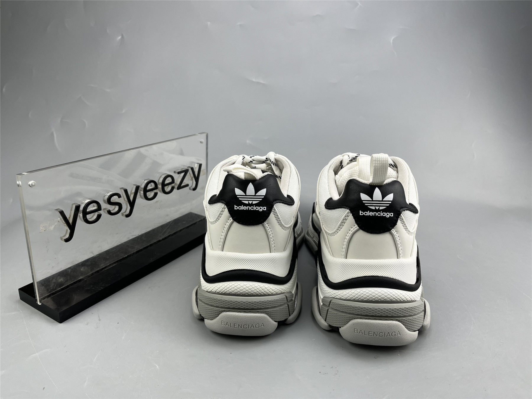 UA TRIPLE S SNEAKER WHITE BLACK