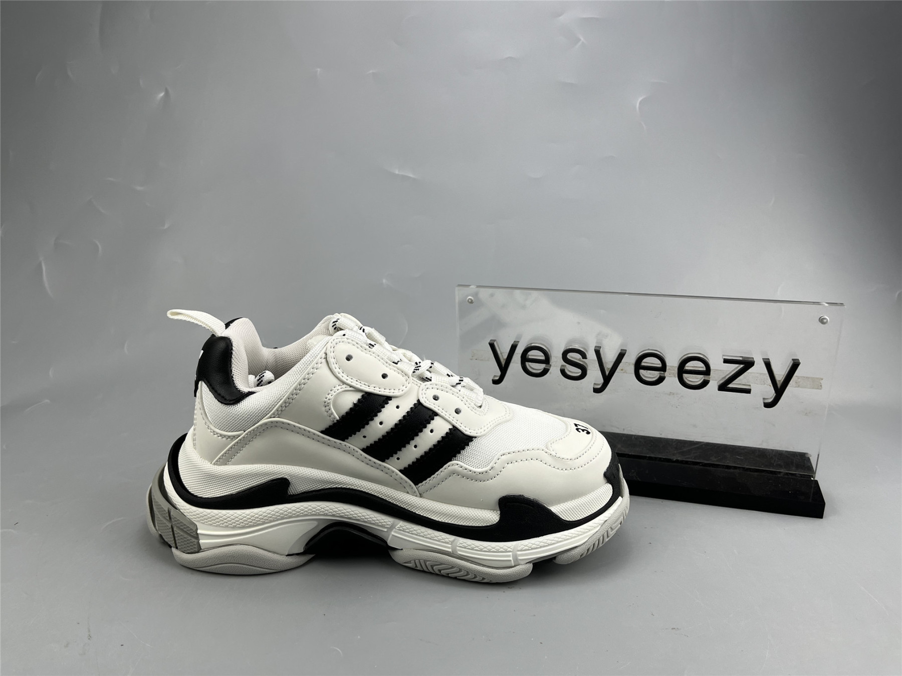 UA TRIPLE S SNEAKER WHITE BLACK