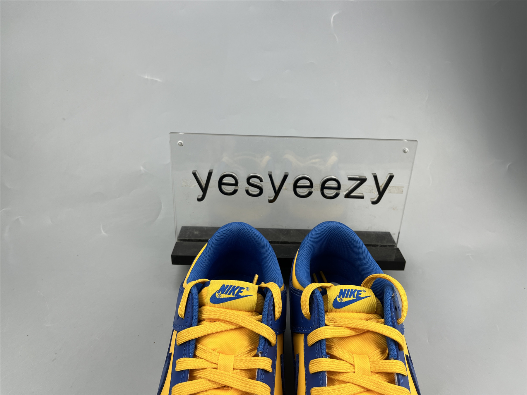 UA NIKE DUNK LOW UCLA