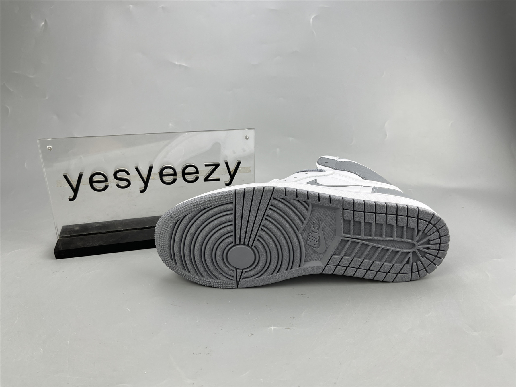 UA AIR JORDAN 1 RETRO HIGH OG 