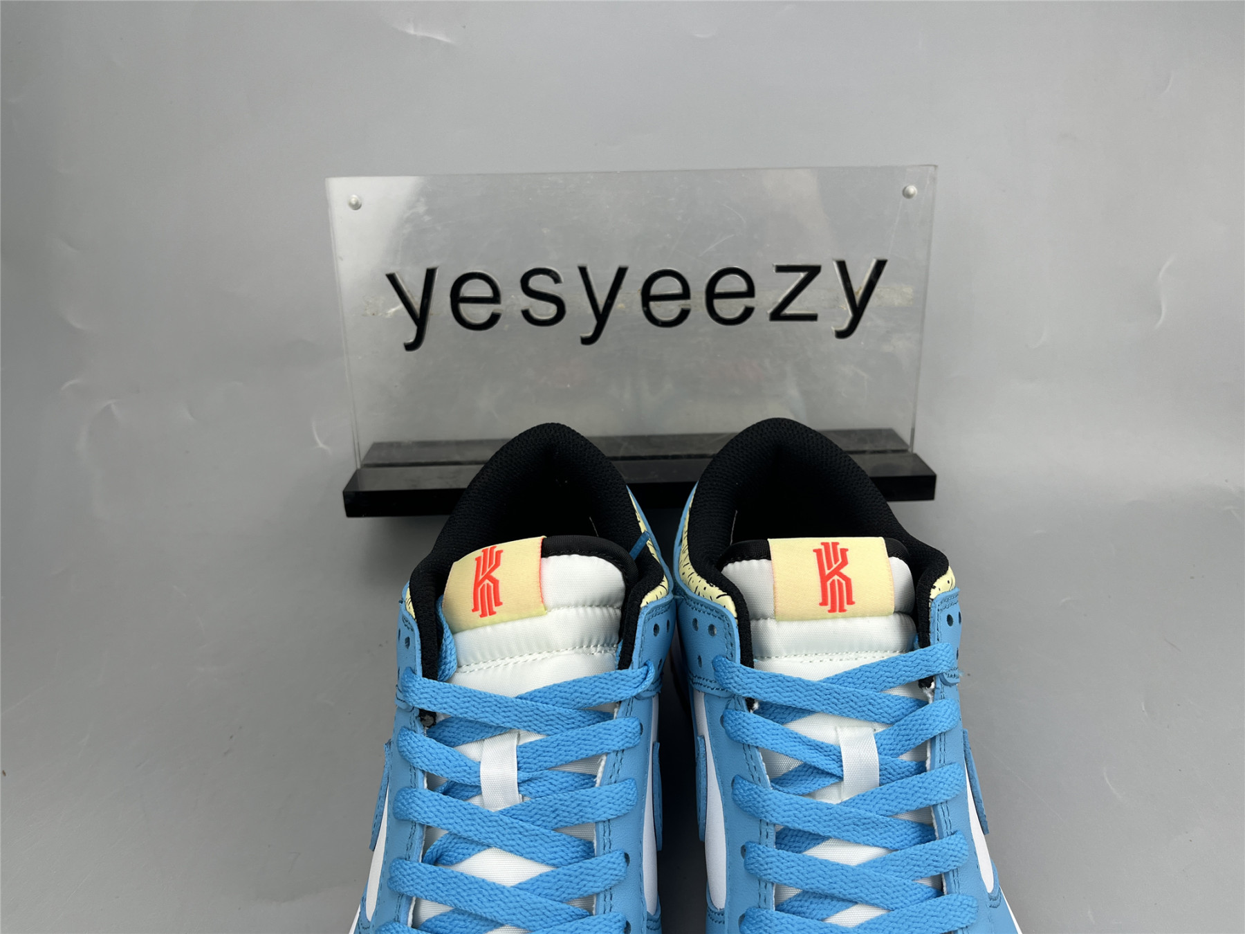 UA NIKE KYRIE IRVING X DUNK LOW SE GS 