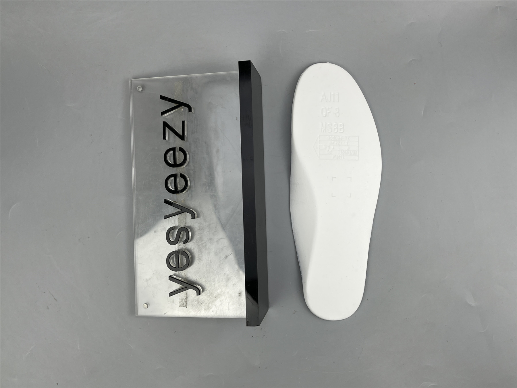 UA AIR JORDAN 11 RETRO BLUE