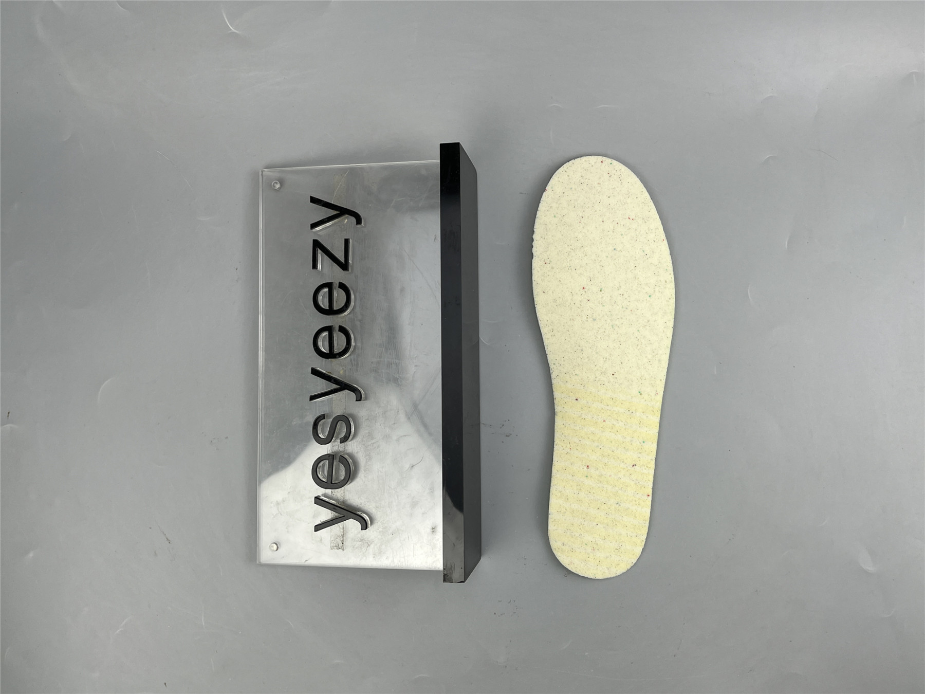 UA NIKE WMNS DUNK LOW RETRO 