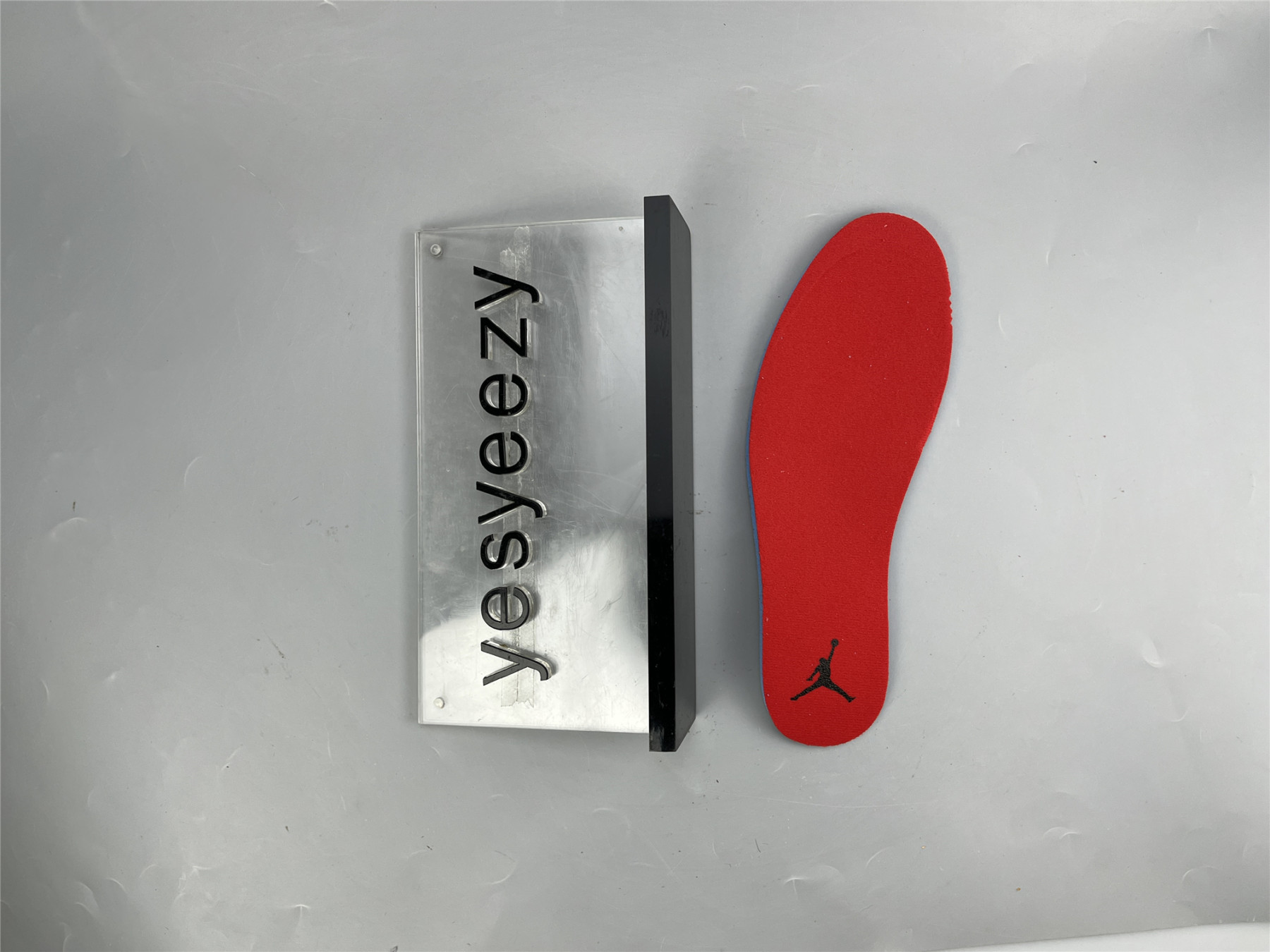 UA WMNS AIR JORDAN 3 RETRO 