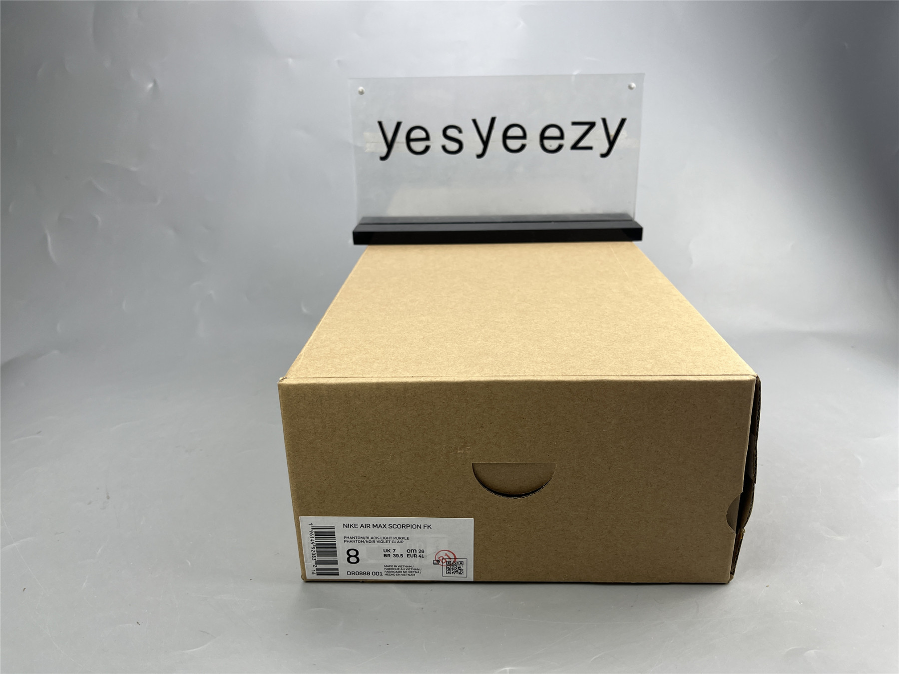 UA NIKE AIR MAX SCORPION 