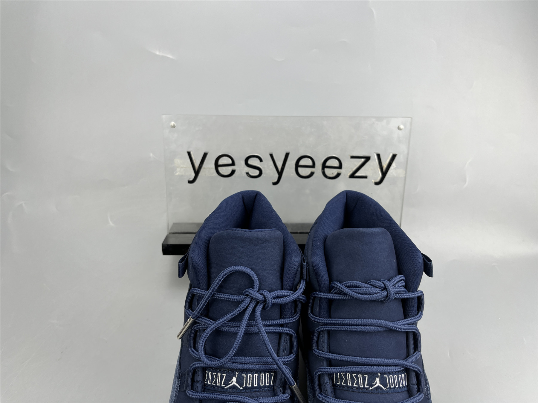 UA WMNS AIR JORDAN 11 RETRO 