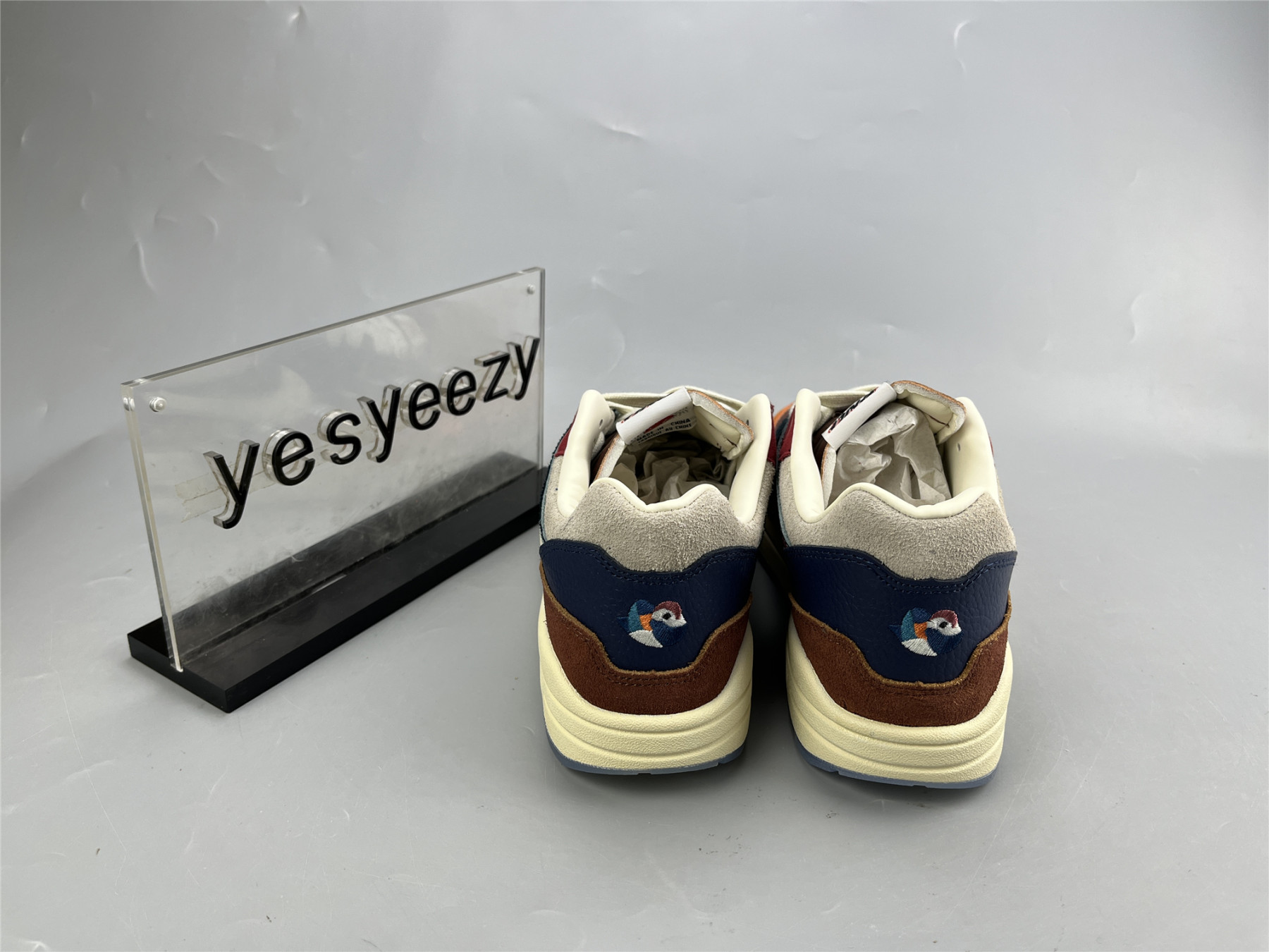 UA NIKE KASINA X AIR MAX 1 SP 