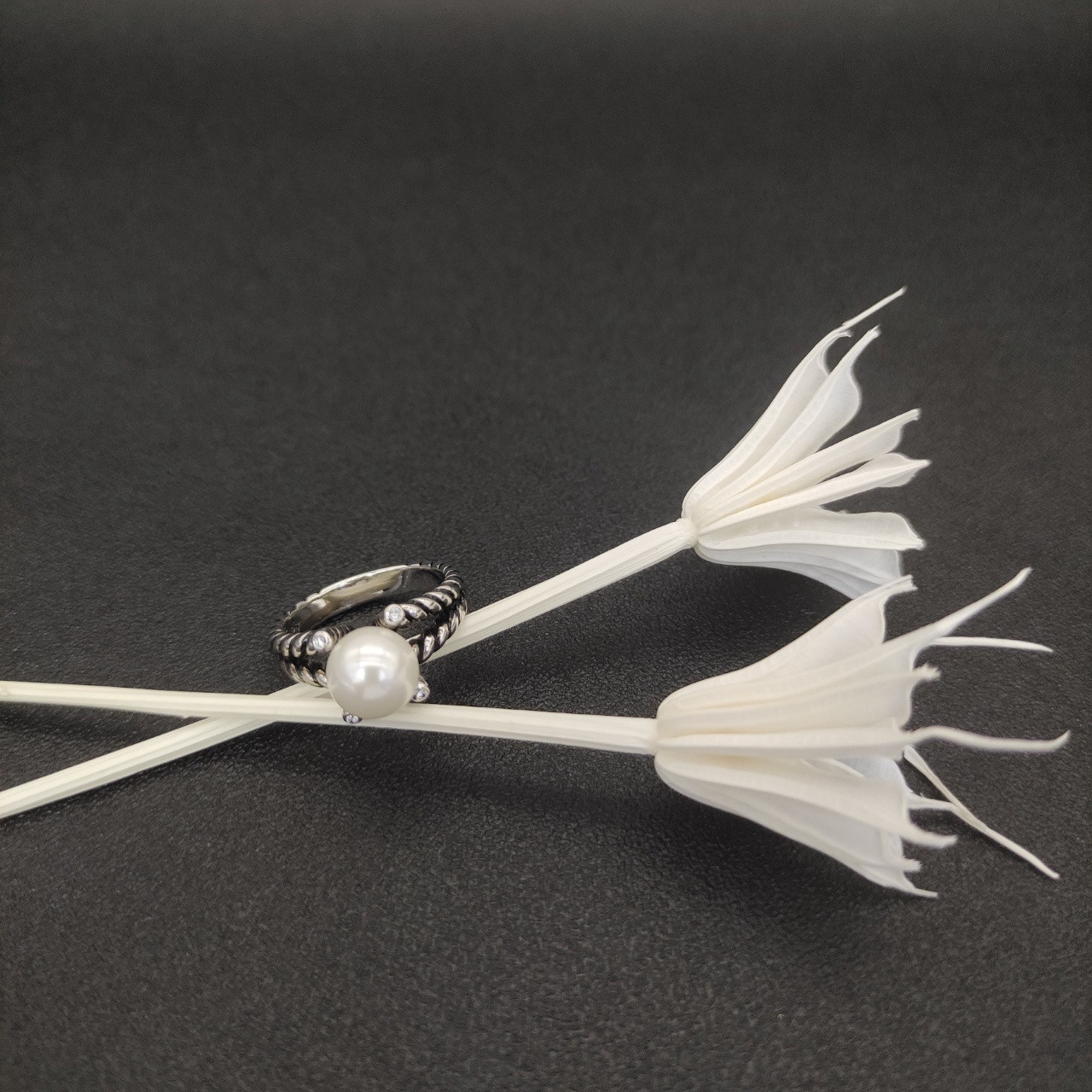 David Yurman four claw PEAL Ring