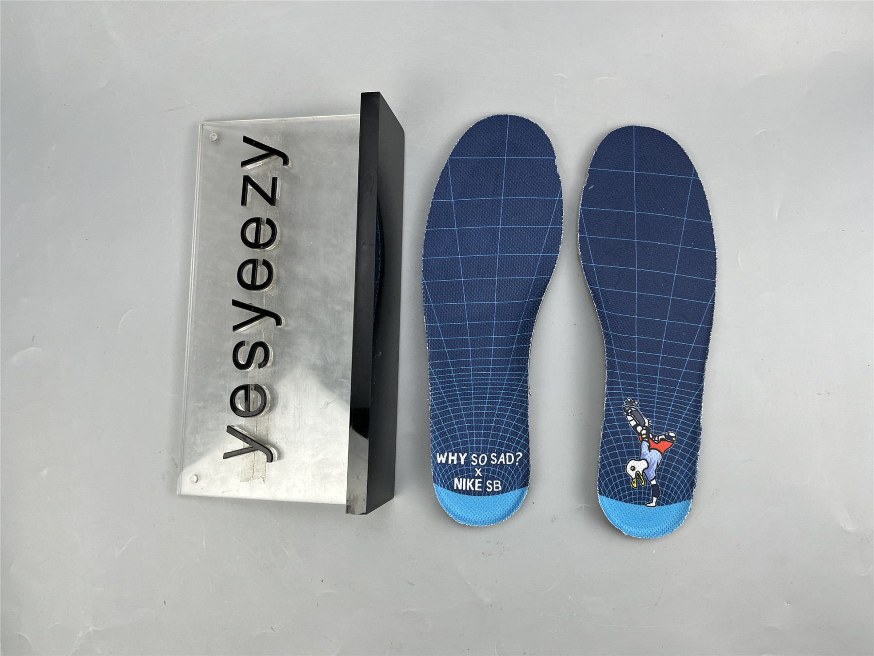 UA WHY SO SAD? X DUNK LOW SB 