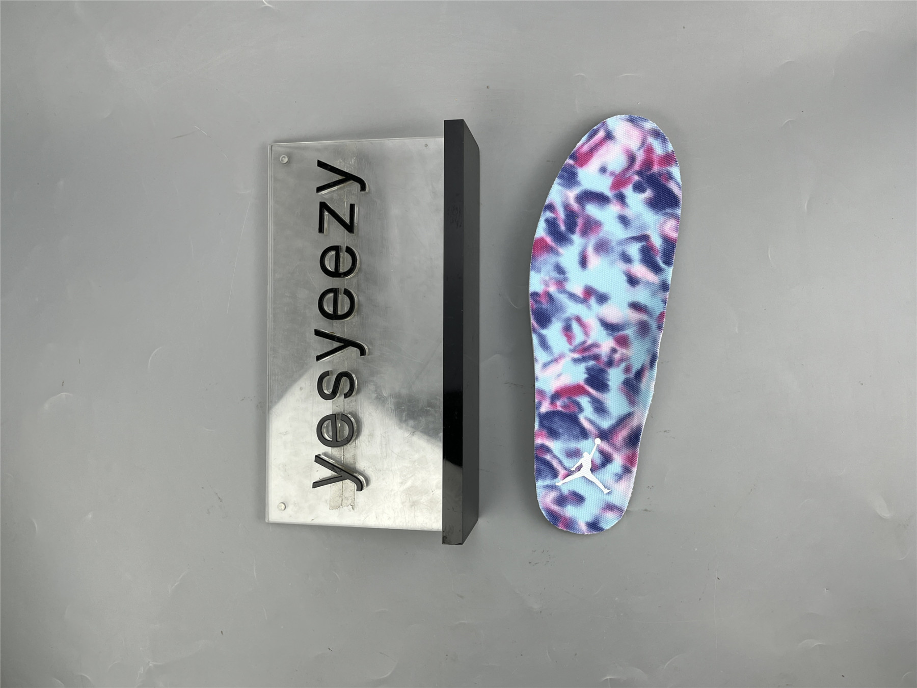 UA WMNS AIR JORDAN 12 RETRO 