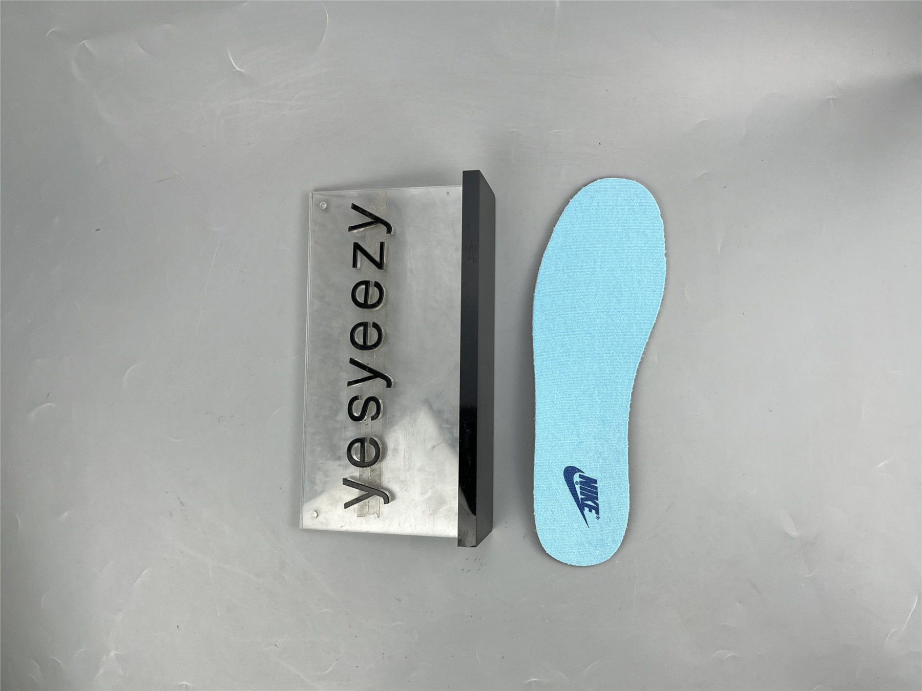 UA NIKE DUNK LOW RETRO QS 