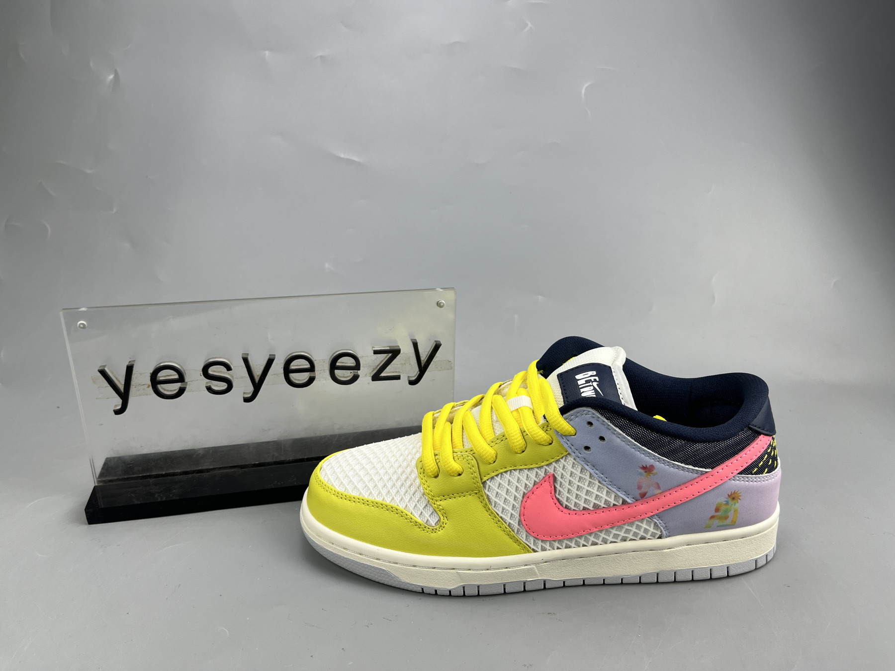 UA NIKE XAVIER SCHIPANI X DUNK LOW SB 